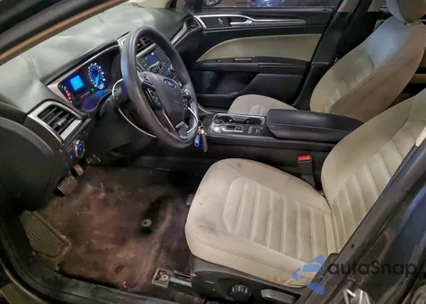 2017 Ford Fusion S из США, поврежденный, VIN 3FA6P0G79HR154054